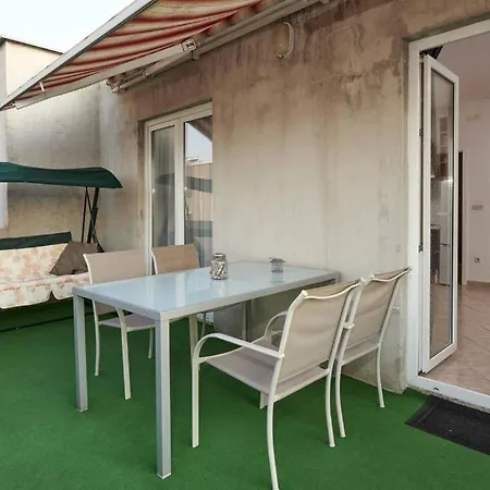In Slatine With Sea View, Terrace, Air Conditioning, Wi-fi Apartment