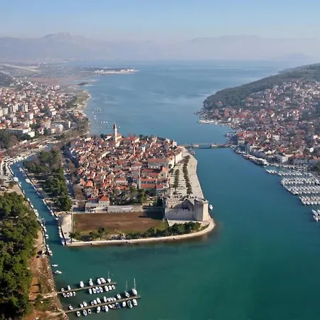 In Slatine With Sea View, Terrace, Air Conditioning, Wi-fi Apartment Trogir