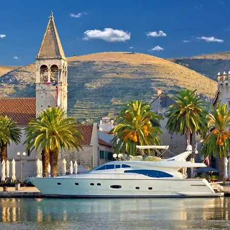 In Slatine With Sea View, Terrace, Air Conditioning, Wi-fi * Trogir
