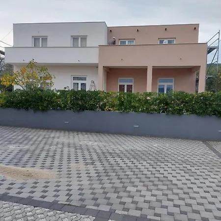 In Slatine With Sea View, Terrace, Air Conditioning, Wi-fi Trogir
